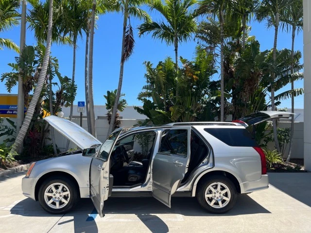 2006 Cadillac SRX - Image 9 of 21