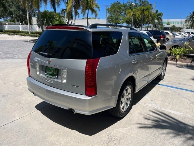 2006 Cadillac SRX - Image 8 of 21