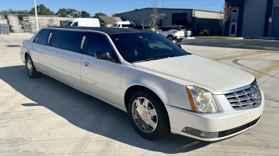 2006 Cadillac DTS - Image 6 of 15