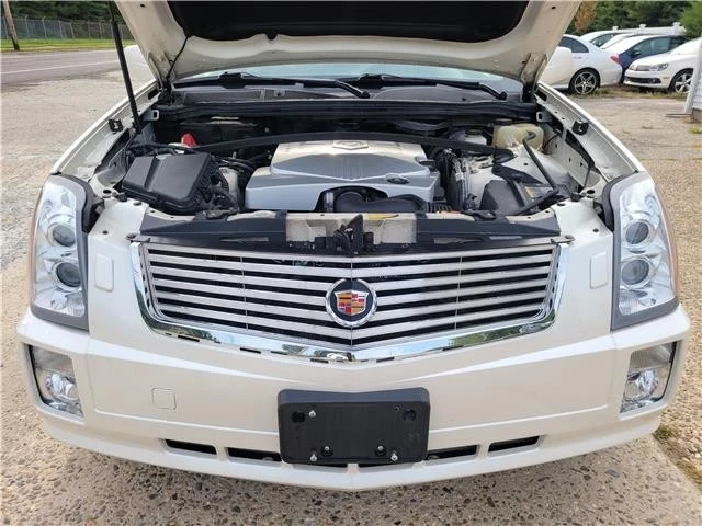 2006 Cadillac SRX - Image 15 of 21
