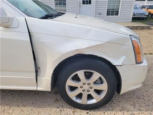2006 Cadillac SRX - Image 12 of 21