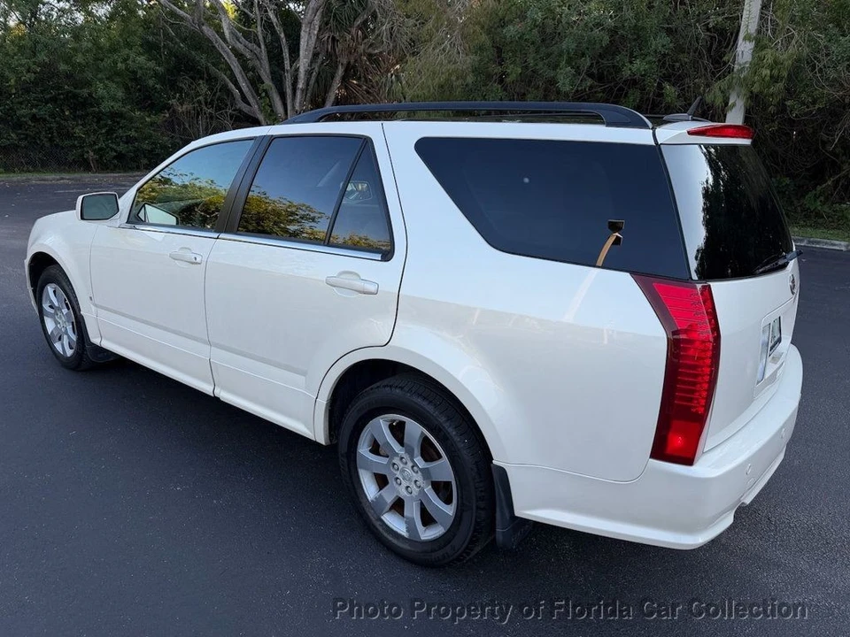 2006 Cadillac SRX - Image 3 of 12