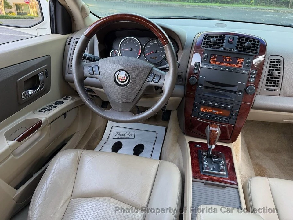 2006 Cadillac SRX - Image 11 of 12