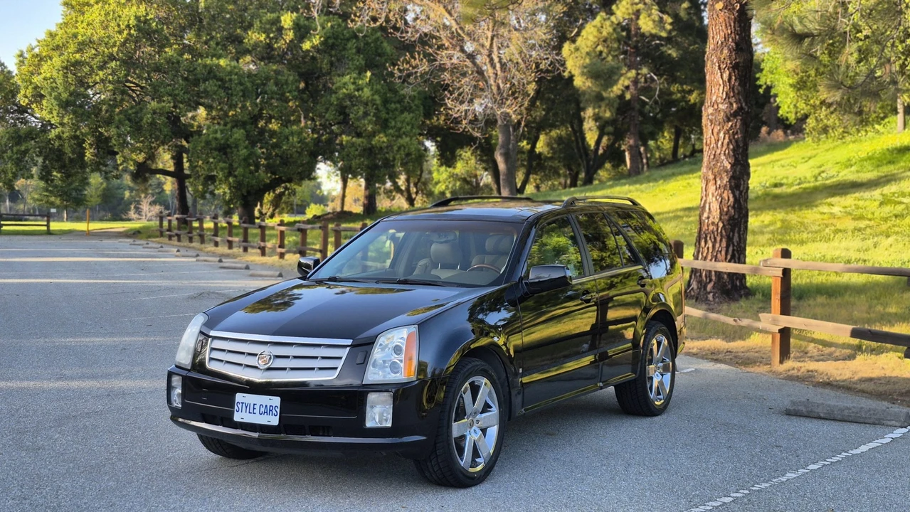 2006 Cadillac SRX - Image 4 of 31