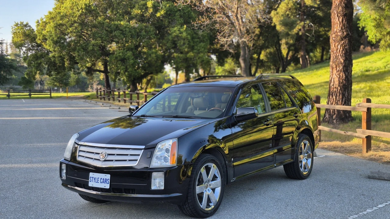 2006 Cadillac SRX - Image 5 of 31