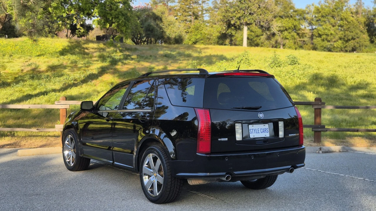 2006 Cadillac SRX - Image 11 of 31