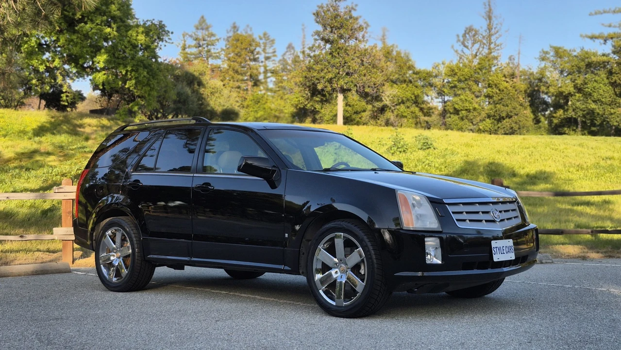 2006 Cadillac SRX - Image 21 of 31