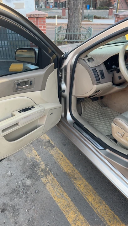 2006 Cadillac STS - Image 17 of 21
