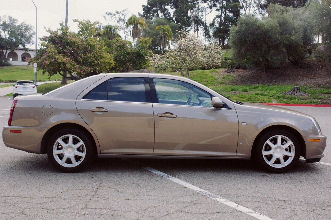 2006 Cadillac STS - Image 3 of 31