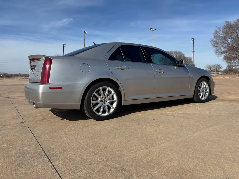 2006 Cadillac STS-V - Image 17 of 18