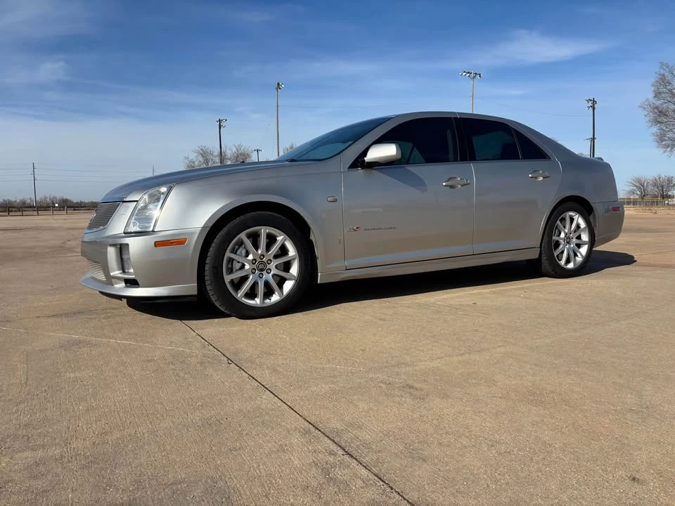 2006 Cadillac STS-V - Image 2 of 18