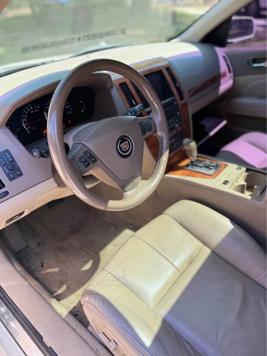 2006 Cadillac STS-V - Image 7 of 11