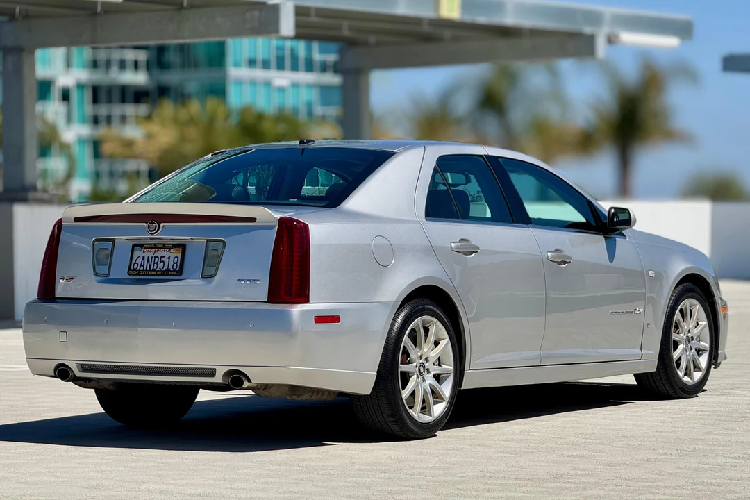 2006 Cadillac STS-V - Image 4 of 31