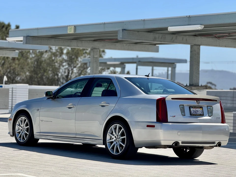 2006 Cadillac STS-V - Image 9 of 31