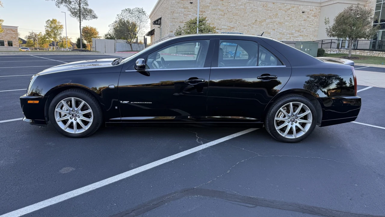 2006 Cadillac STS-V - Image 14 of 31