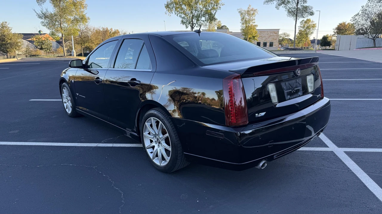 2006 Cadillac STS-V - Image 12 of 31