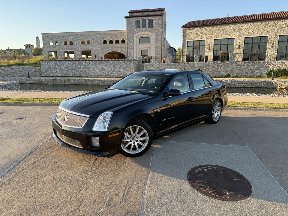 2006 Cadillac STS-V - Image 3 of 31