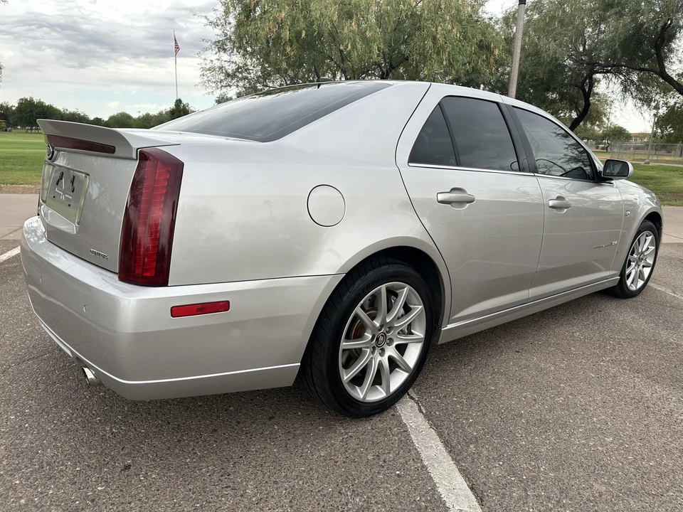 2006 Cadillac STS-V - Image 17 of 31
