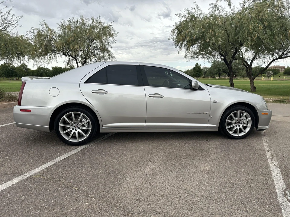 2006 Cadillac STS-V - Image 16 of 31
