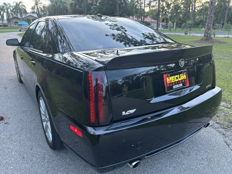 2006 Cadillac STS-V - Image 10 of 22