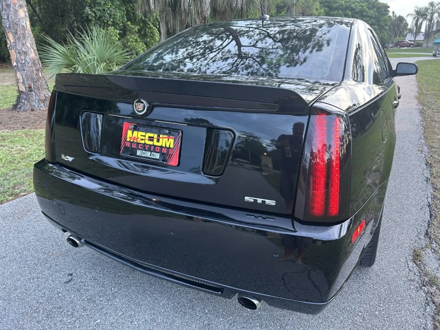 2006 Cadillac STS-V - Image 12 of 22