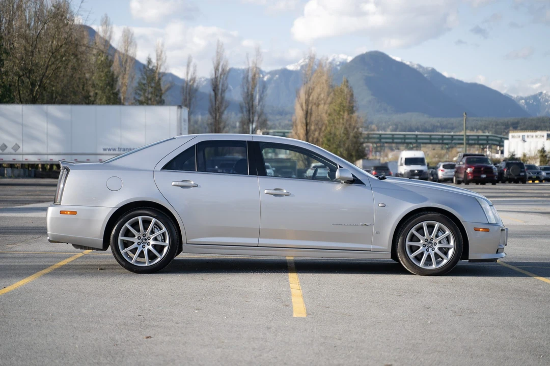2006 Cadillac STS-V - Image 28 of 31