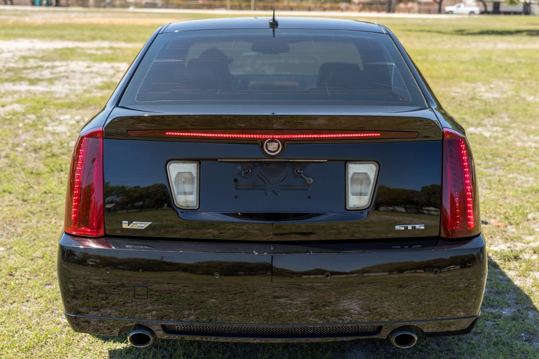 2006 Cadillac STS-V - Image 6 of 31