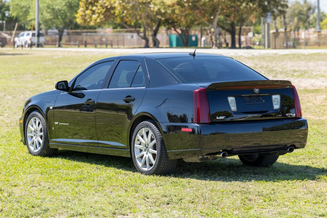 2006 Cadillac STS-V - Image 5 of 31