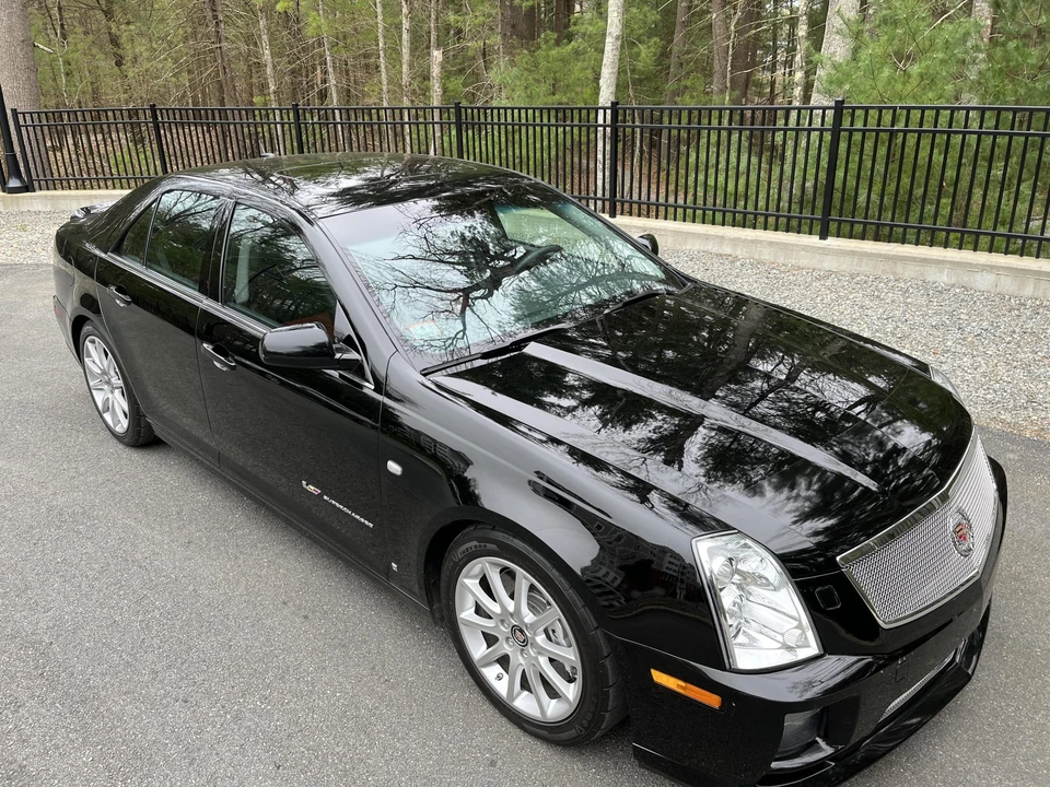 2006 Cadillac STS-V - Image 8 of 31