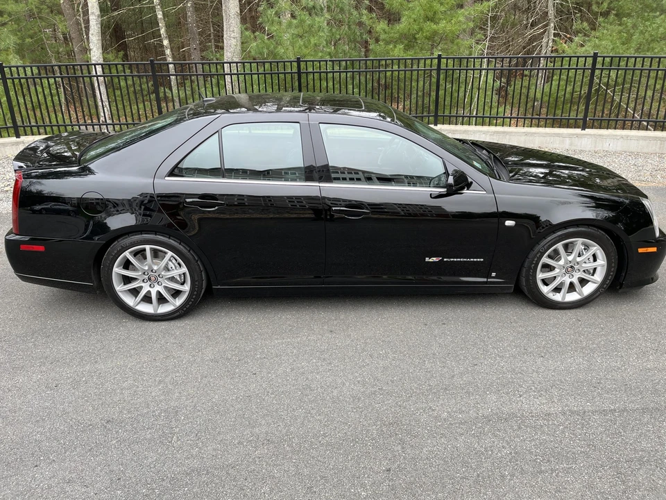 2006 Cadillac STS-V - Image 14 of 31
