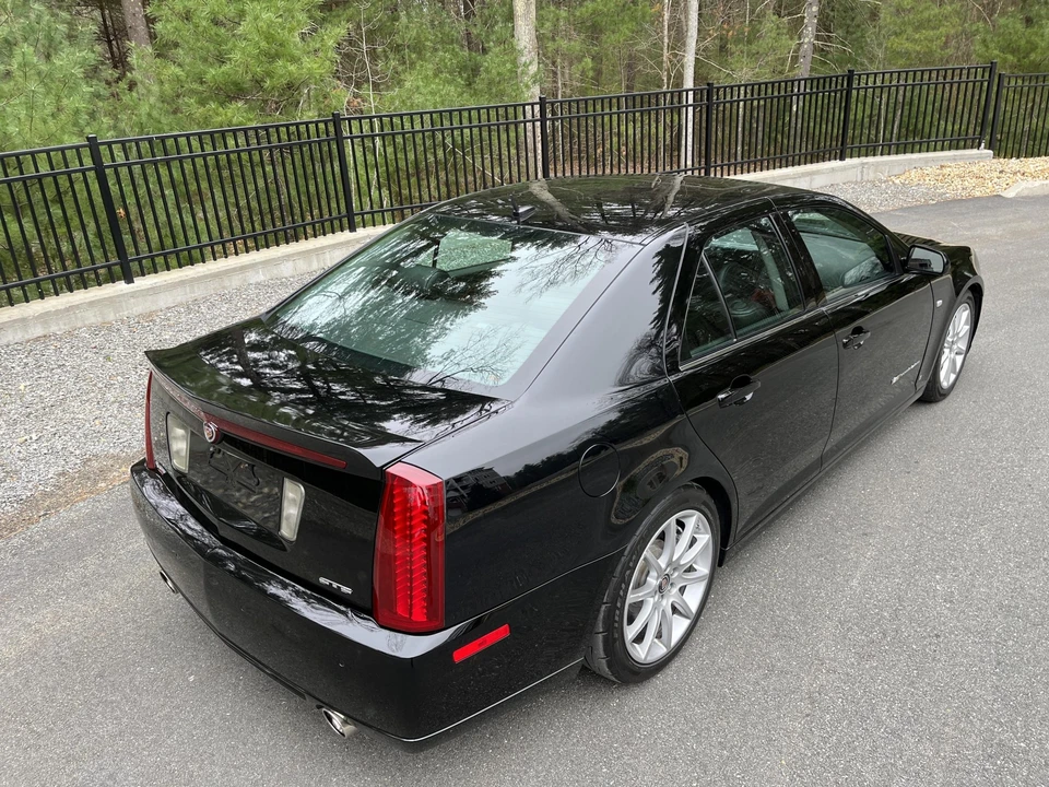 2006 Cadillac STS-V - Image 17 of 31