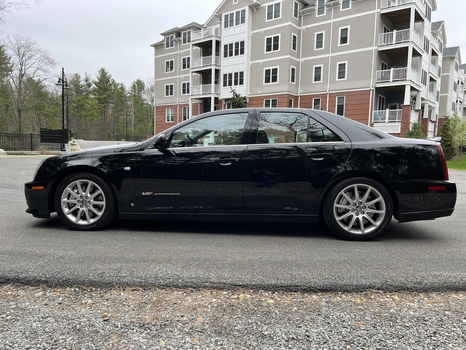 2006 Cadillac STS-V - Image 24 of 31