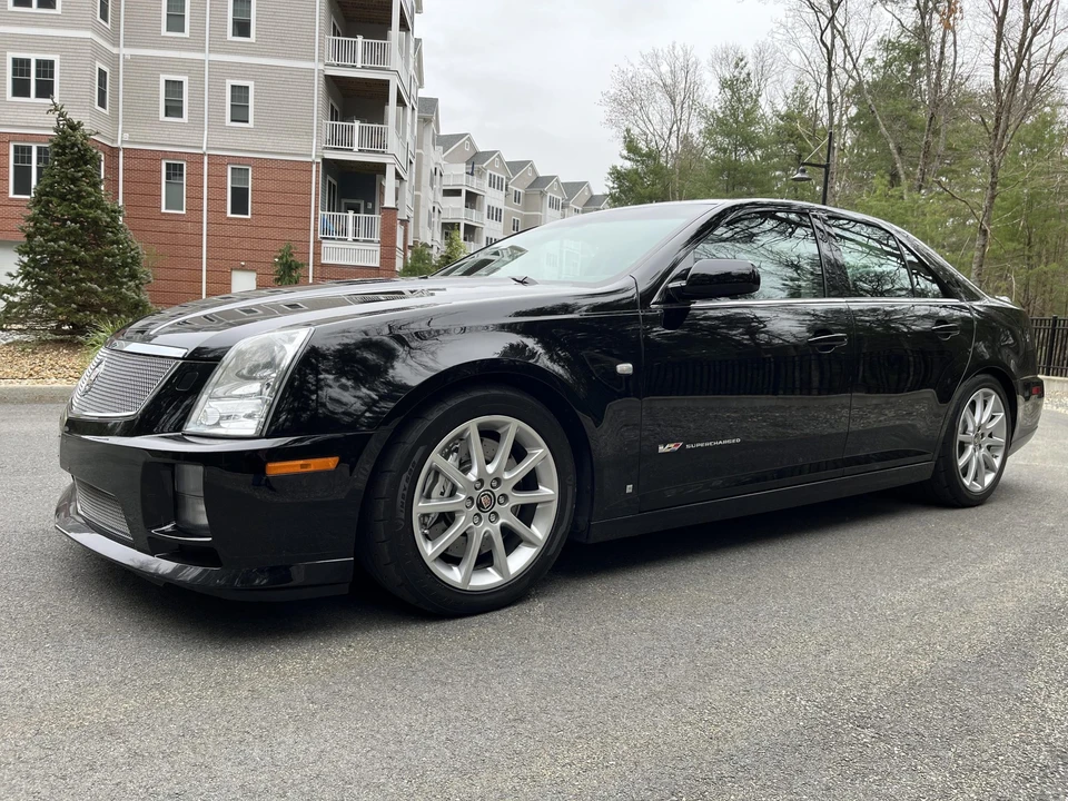 2006 Cadillac STS-V - Image 3 of 31