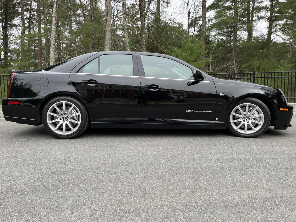 2006 Cadillac STS-V - Image 15 of 31