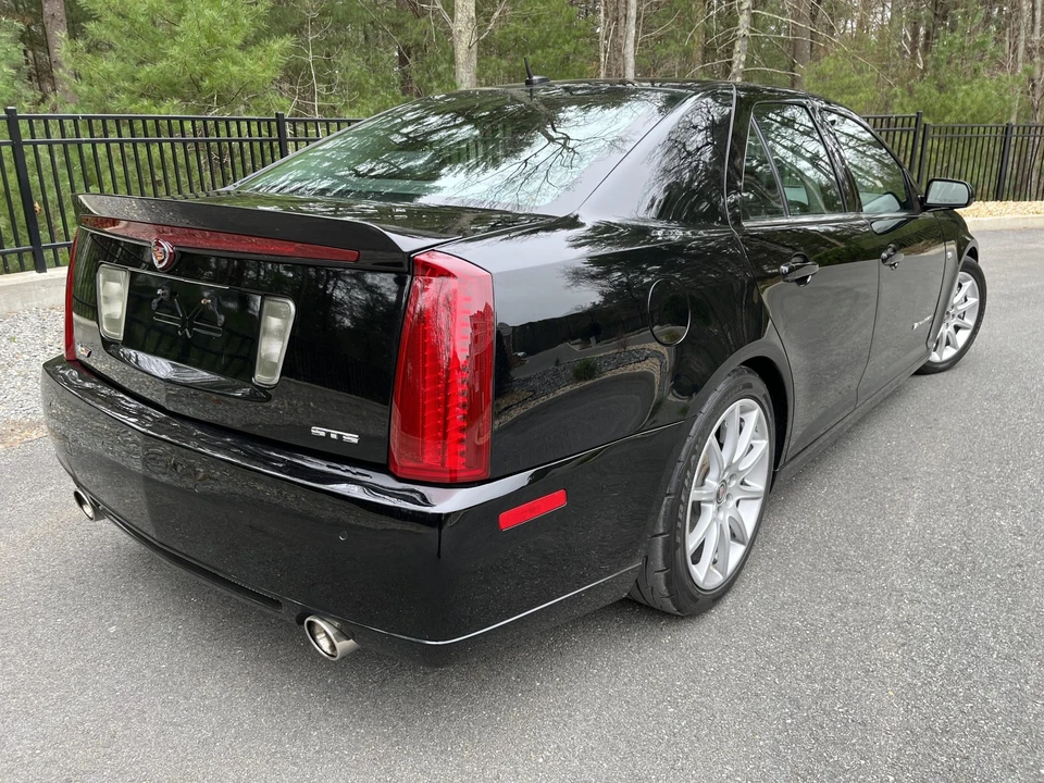 2006 Cadillac STS-V - Image 19 of 31