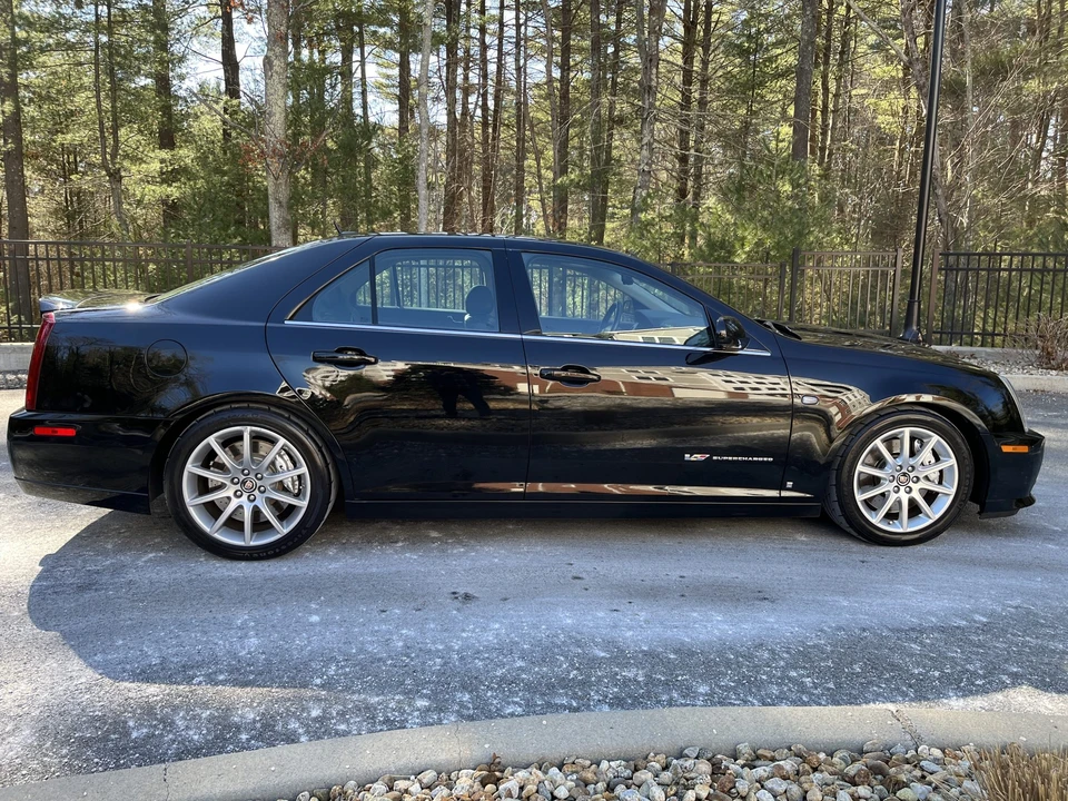 2006 Cadillac STS-V - Image 13 of 31