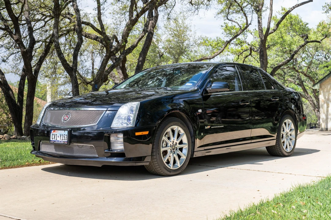 2006 Cadillac STS-V - Image 2 of 31