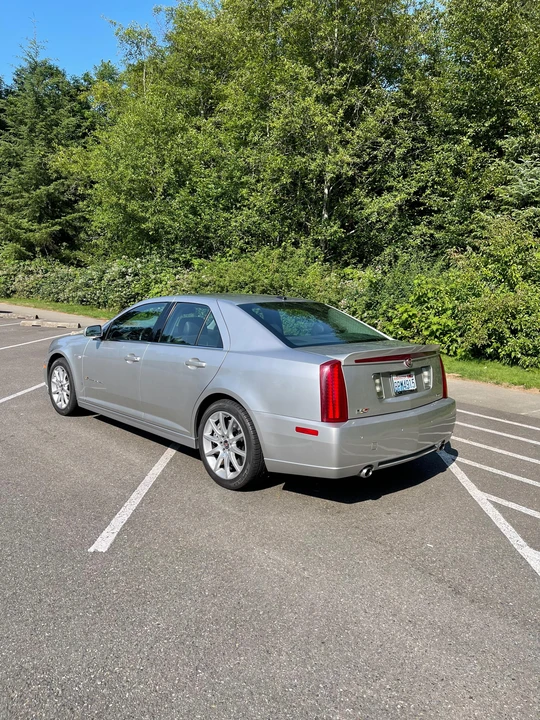 2006 Cadillac STS-V - Image 9 of 31