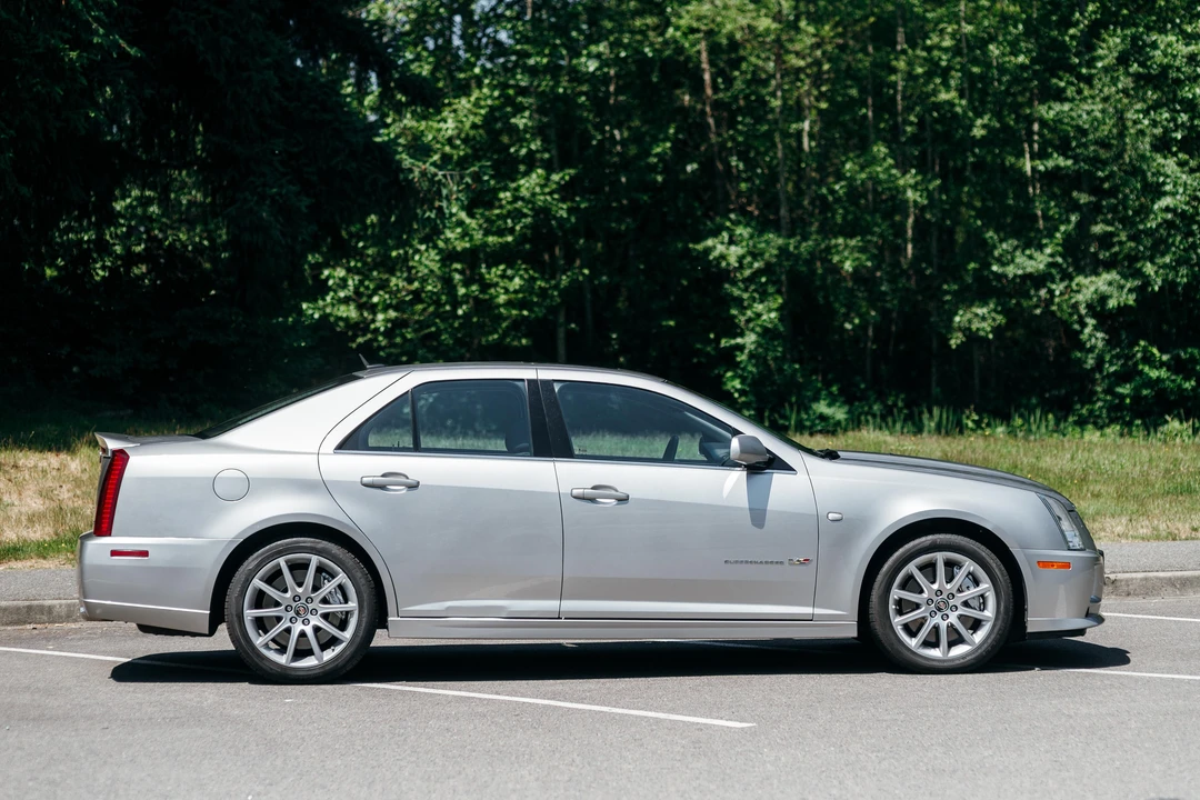 2006 Cadillac STS-V - Image 13 of 31