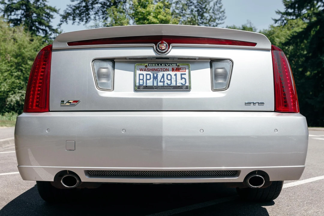 2006 Cadillac STS-V - Image 5 of 31