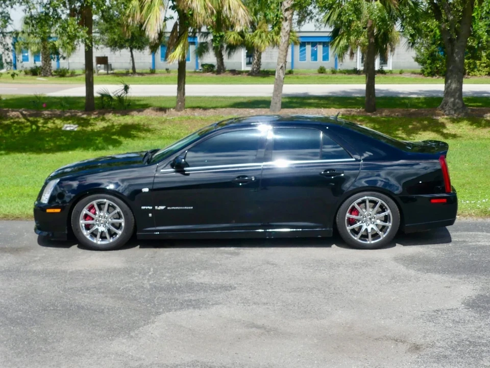 2006 Cadillac STS-V - Image 11 of 21