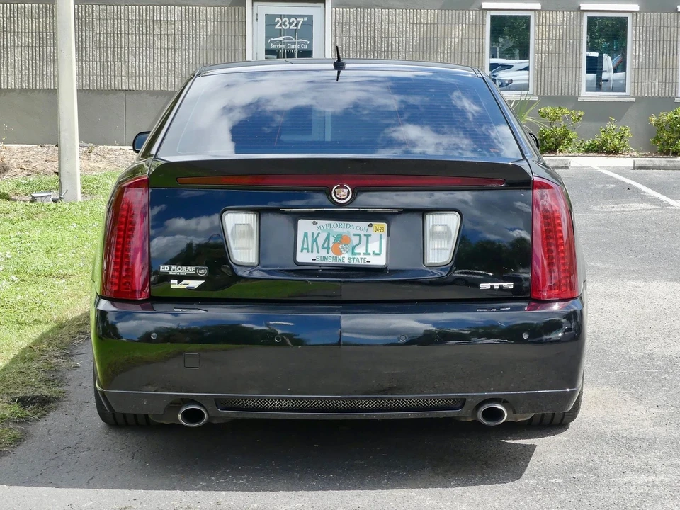 2006 Cadillac STS-V - Image 16 of 21