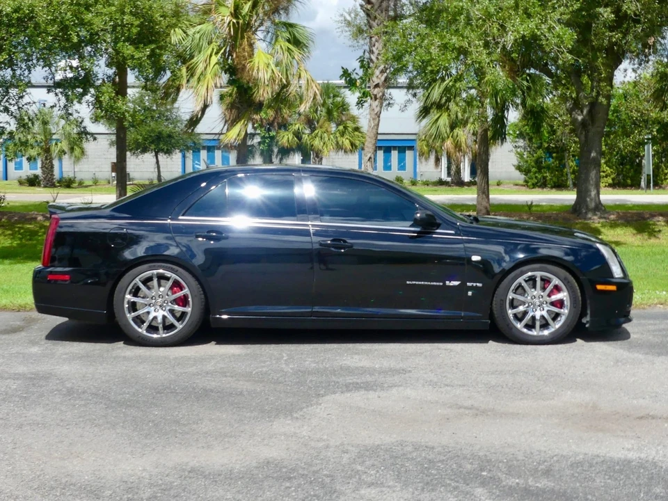 2006 Cadillac STS-V - Image 3 of 21