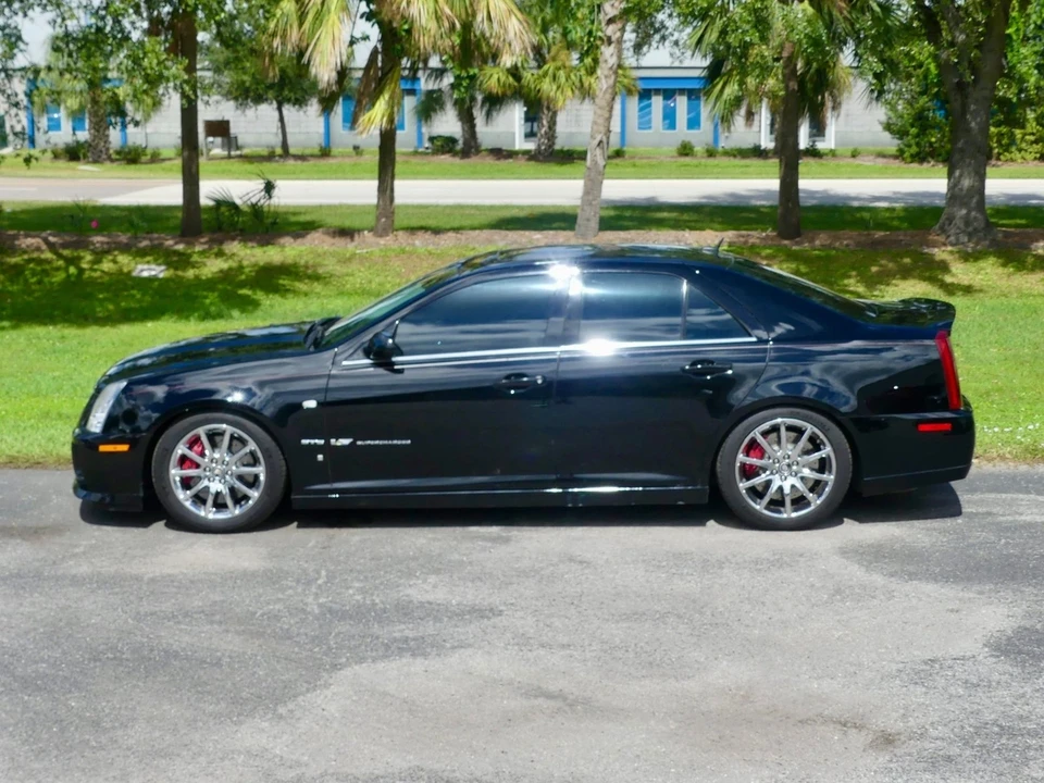 2006 Cadillac STS-V - Image 11 of 21