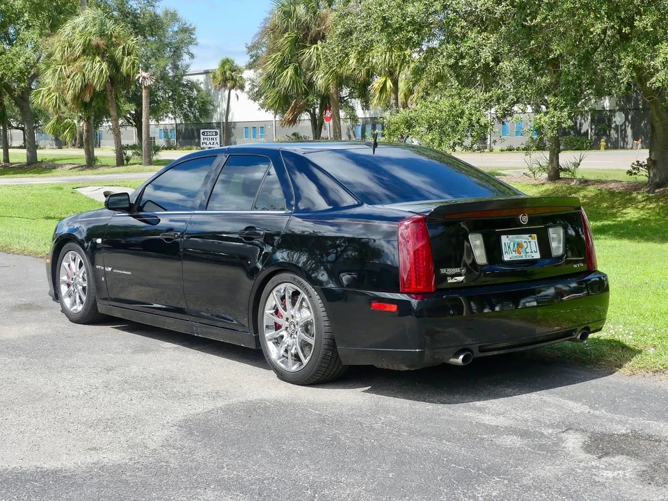 2006 Cadillac STS-V - Image 13 of 21