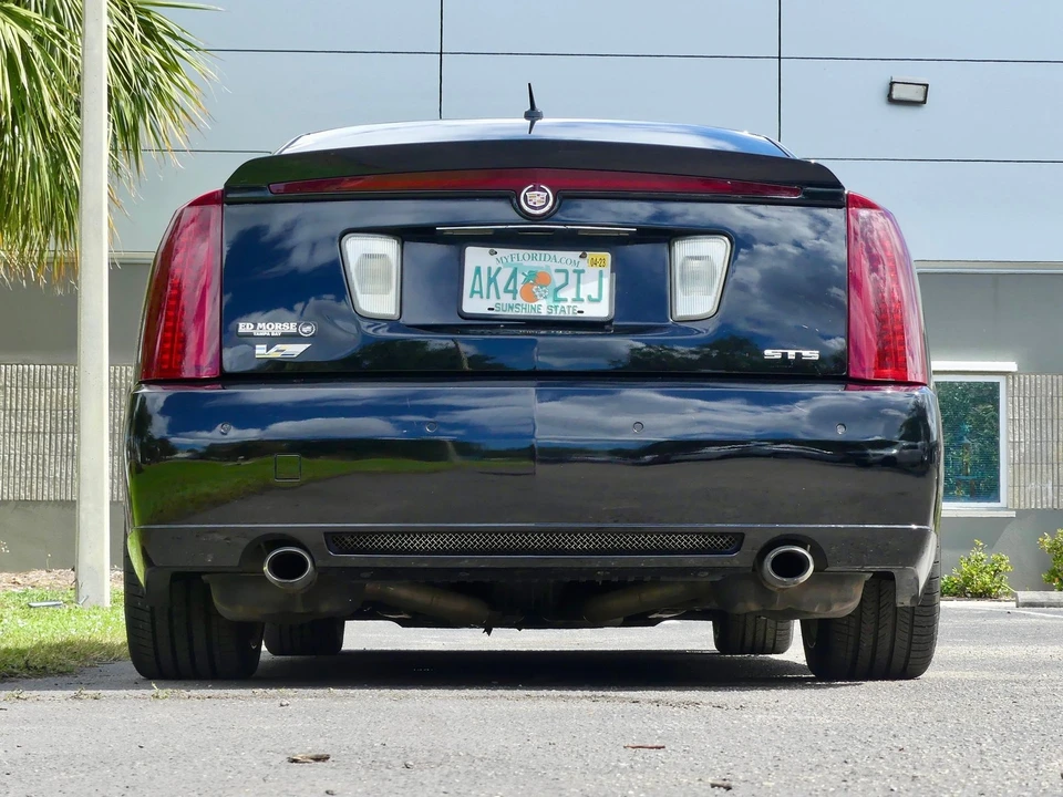 2006 Cadillac STS-V - Image 18 of 21
