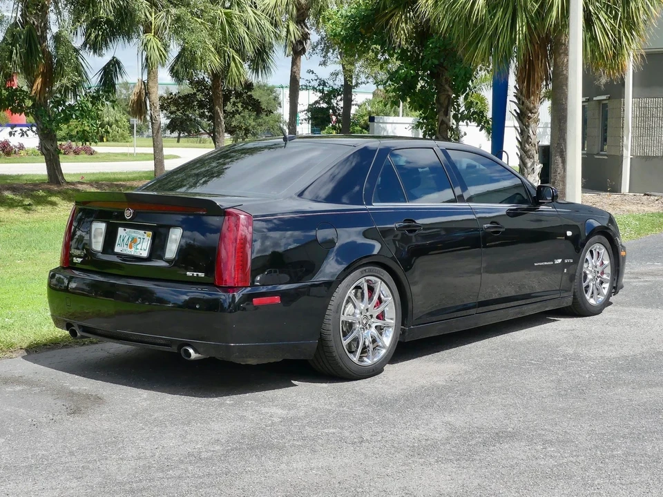 2006 Cadillac STS-V - Image 19 of 21