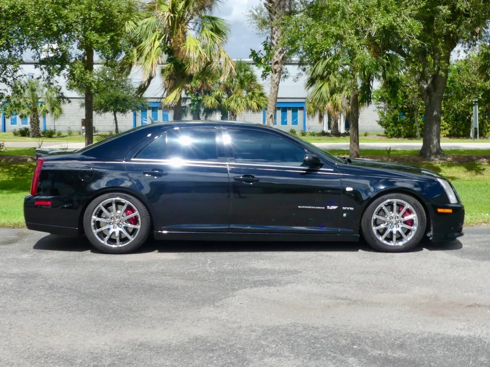 2006 Cadillac STS-V - Image 3 of 21