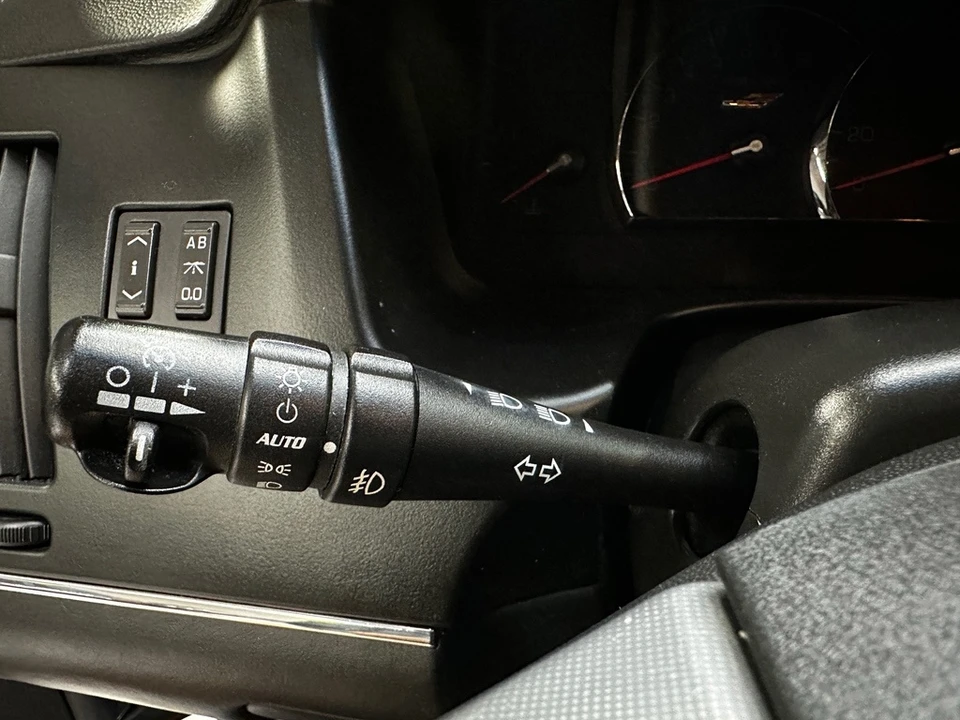 2006 Cadillac STS-V - Image 18 of 31