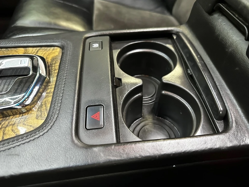 2006 Cadillac STS-V - Image 12 of 31